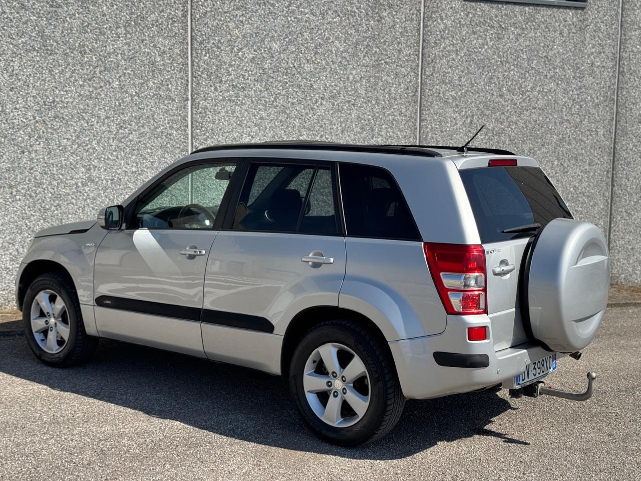 Suzuki Grand Vitara 1.9 DDiS 130cv 4x4 Gancio Traino