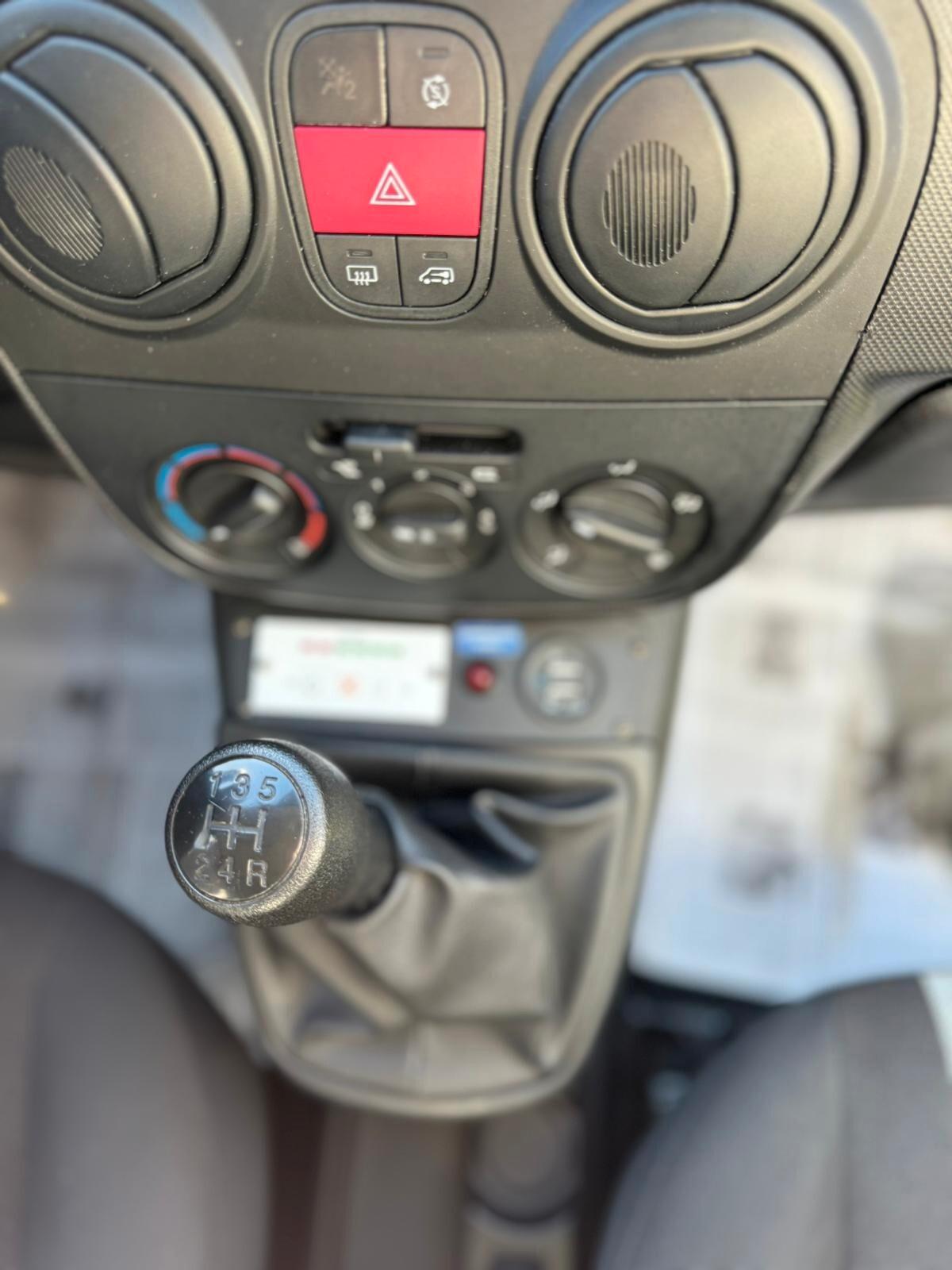 Fiat Fiorino 1.3 MJT 95CV Cargo Adventure