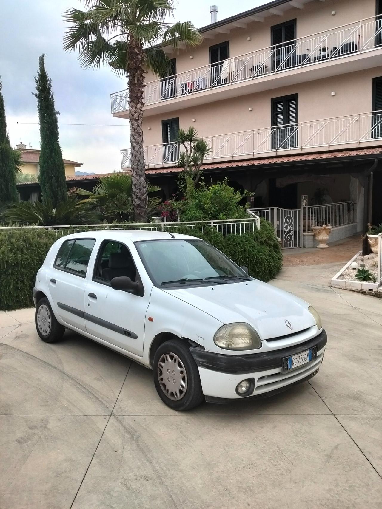 Renault Clio 1.2 cat 5 porte RT
