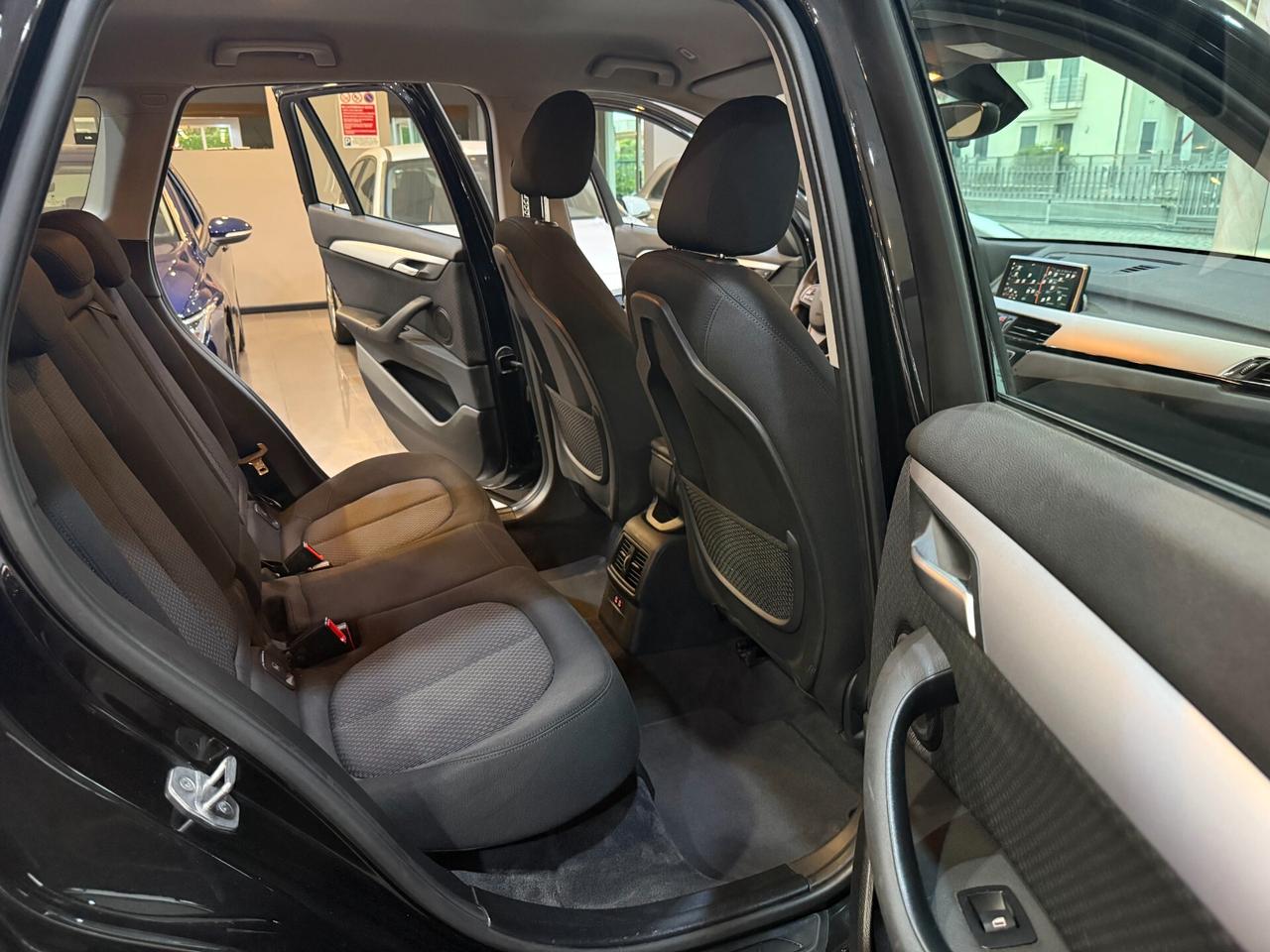 Bmw X1 sdrive16d Business Advantage Neo Patentati