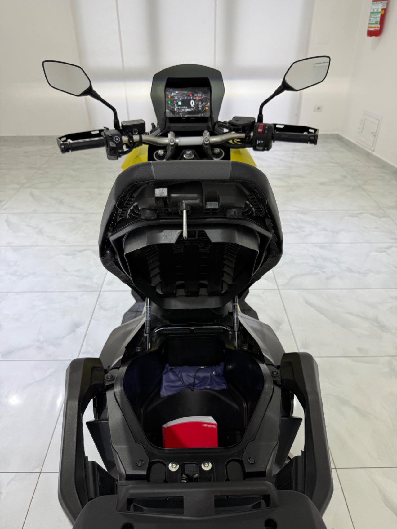 Honda X-ADV 750 EDIZIONE SPECIALE