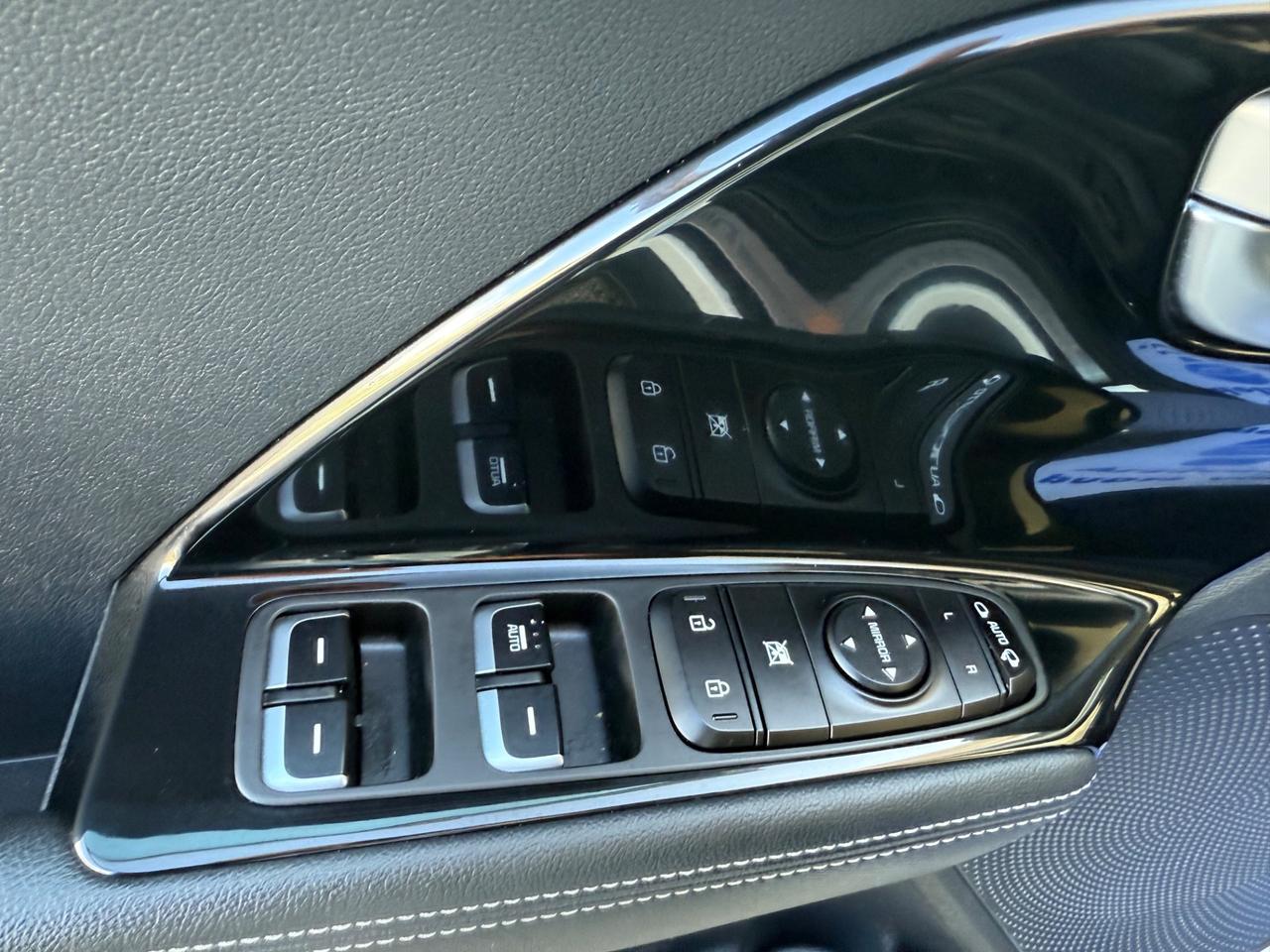 Kia Niro 1.6 GDi DCT HEV Urban..Automatica..