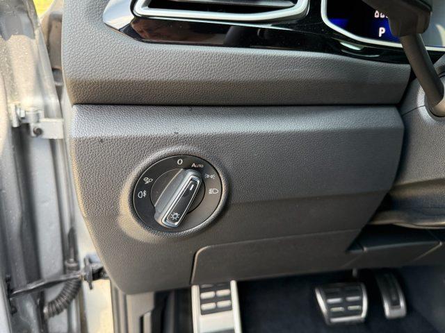 VOLKSWAGEN T-Roc 2.0 TSI DSG R-Line 4Motion LED PLUS Navi Cam