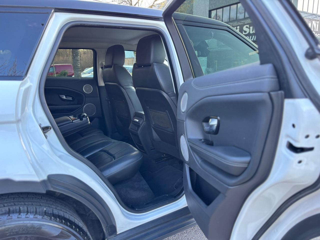 Land Rover Evoque 2.0 TD4 180 CV 5p. SE Dynamic