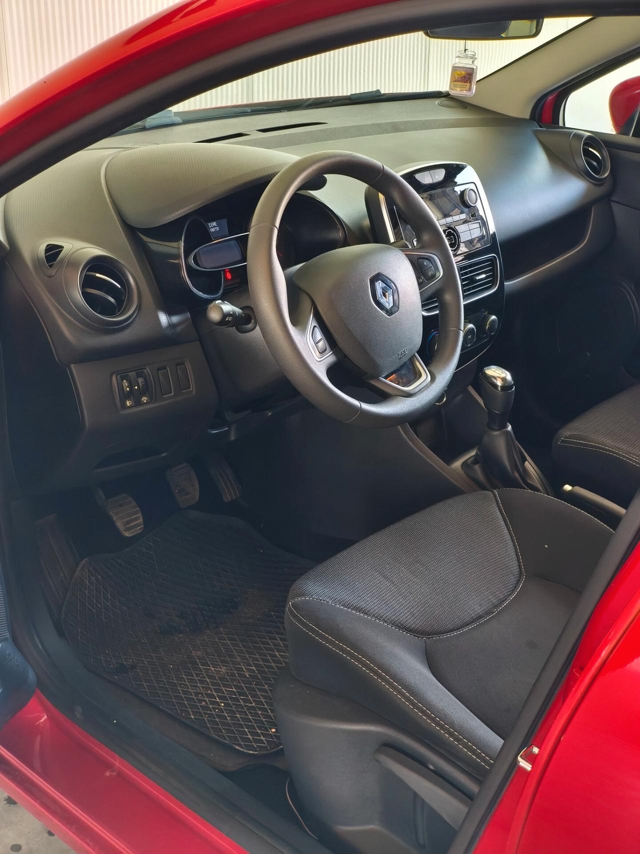 Renault Clio 1.2 75CV 5 porte Intens