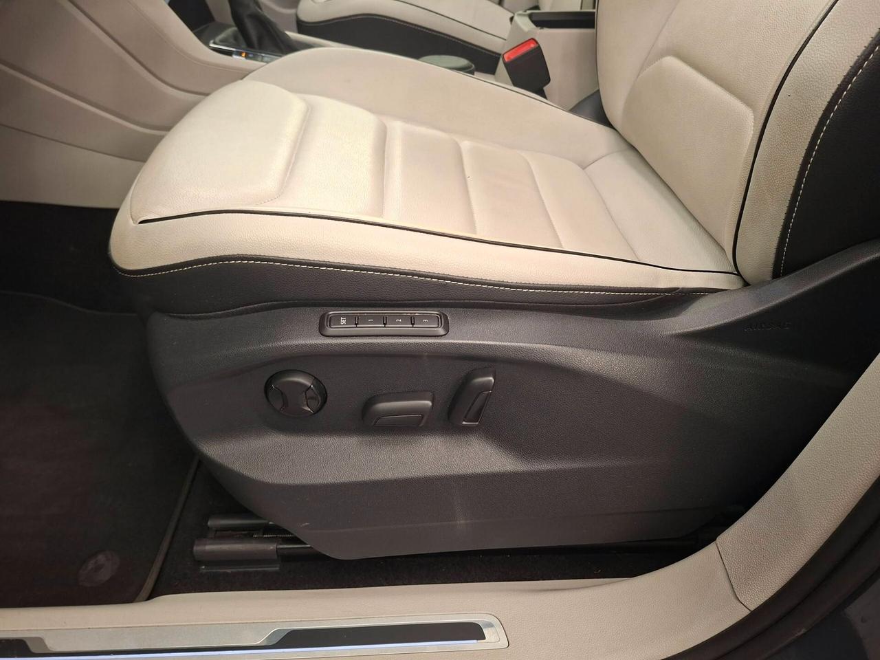 Volkswagen Tiguan 2.0 TDI 150 CV DSG Elegance