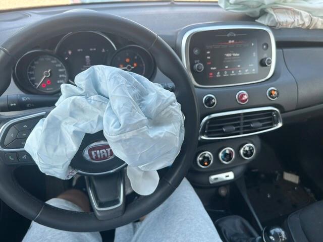 Fiat 500X 2023 1.3 MultiJet 95 CV sinistrata incidentata