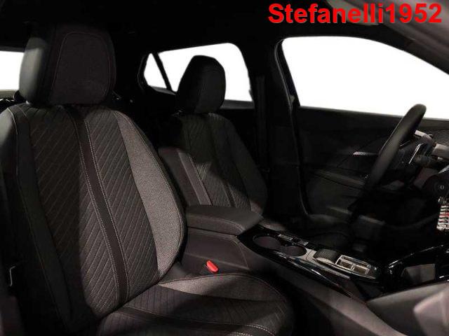 PEUGEOT 2008 1.2 hybrid Allure 136cv e-dcs6