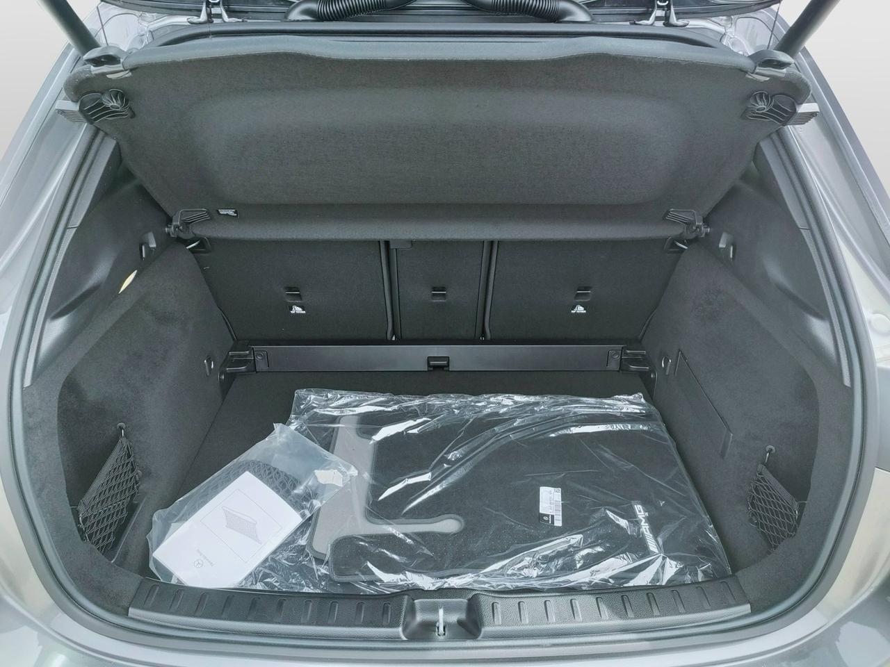 Mercedes-Benz GLA 200 d