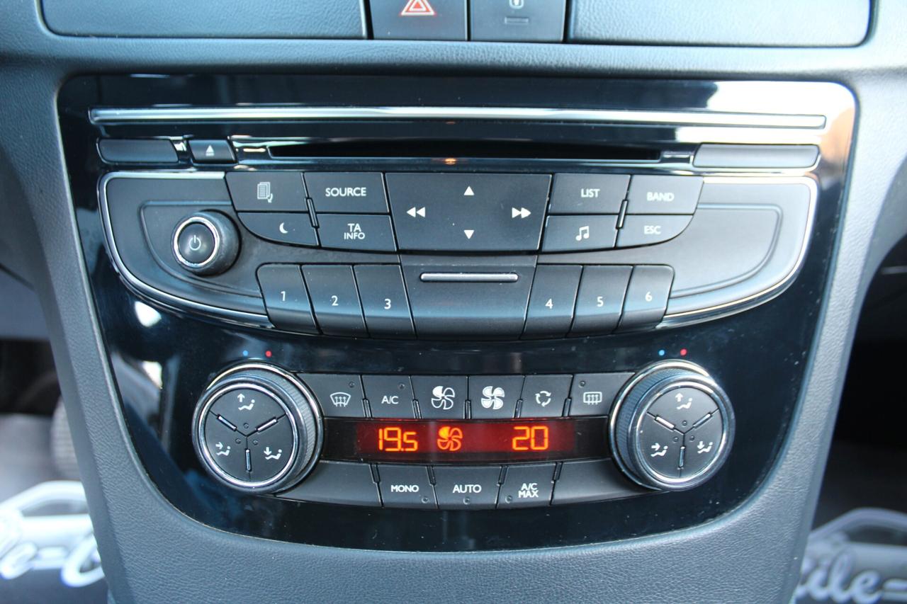 Peugeot 508 2.0 HDi 140CV SW Ciel Active