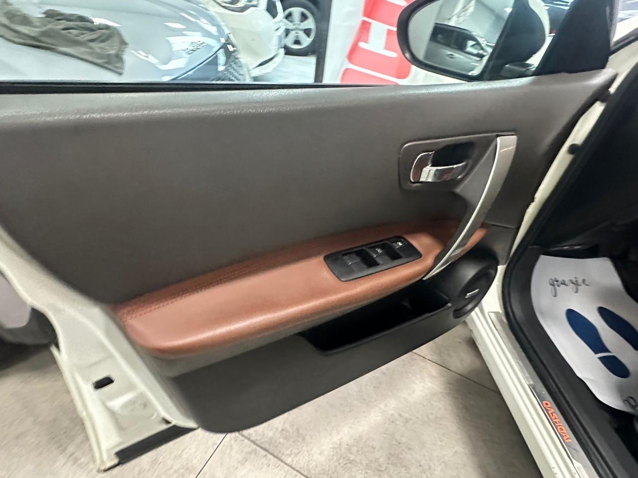 Nissan Qashqai 2.0 dCi DPF 4WD Tekna *Tetto Panoramico