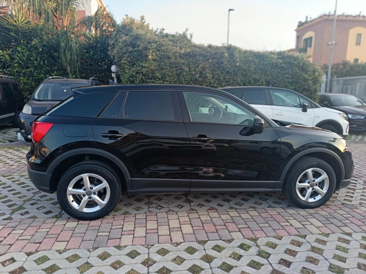 Audi Q2 1.6 TDI S tronic Business