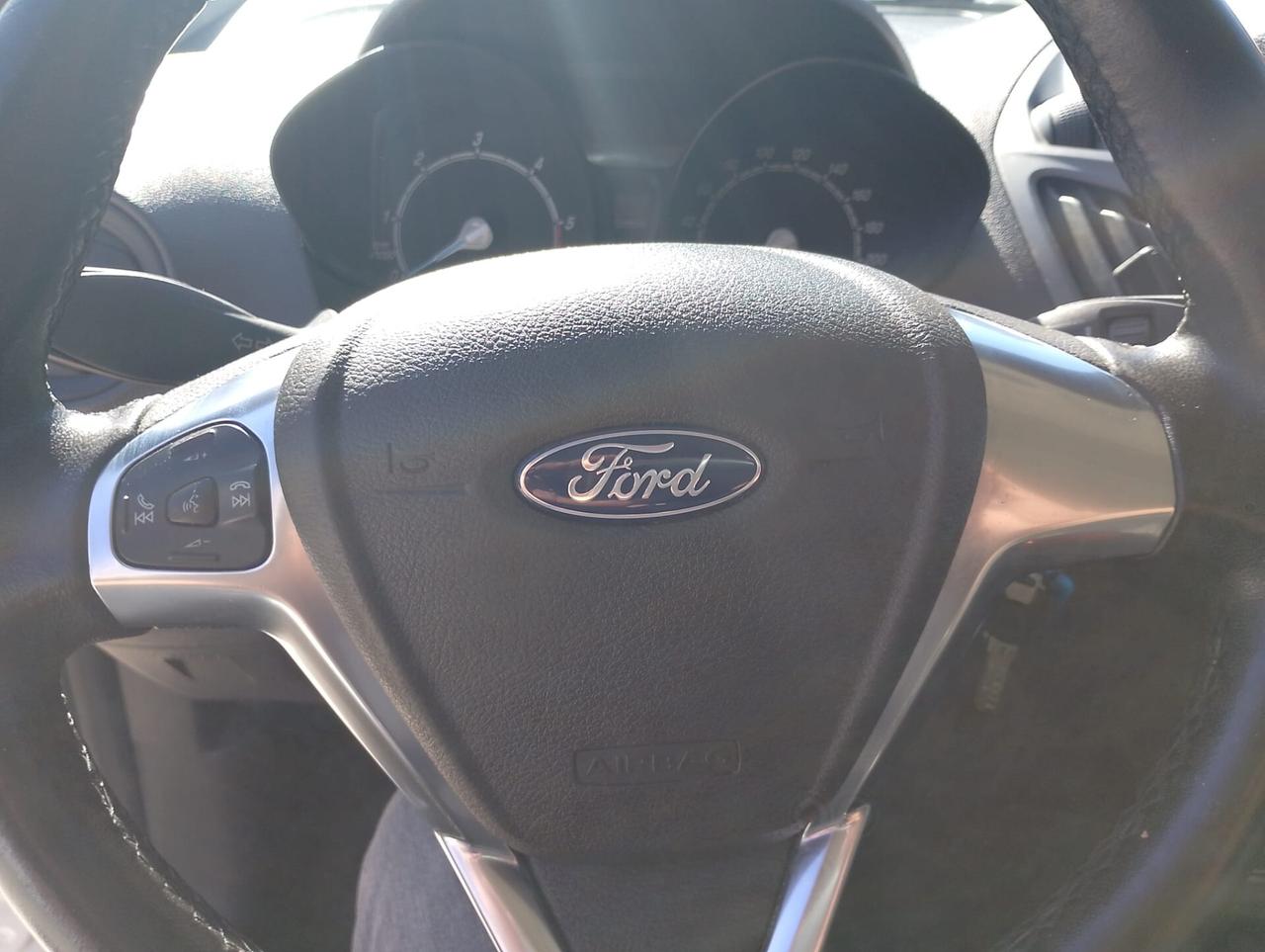 Ford Transit Courier 1.5 TDCi 75CV Van Trend
