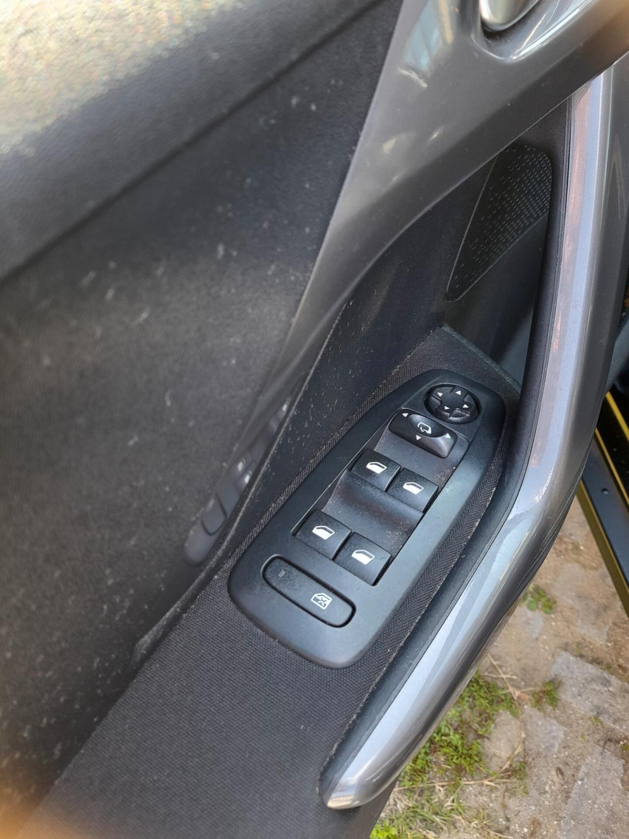 Peugeot 2008 BlueHDi 75 Active