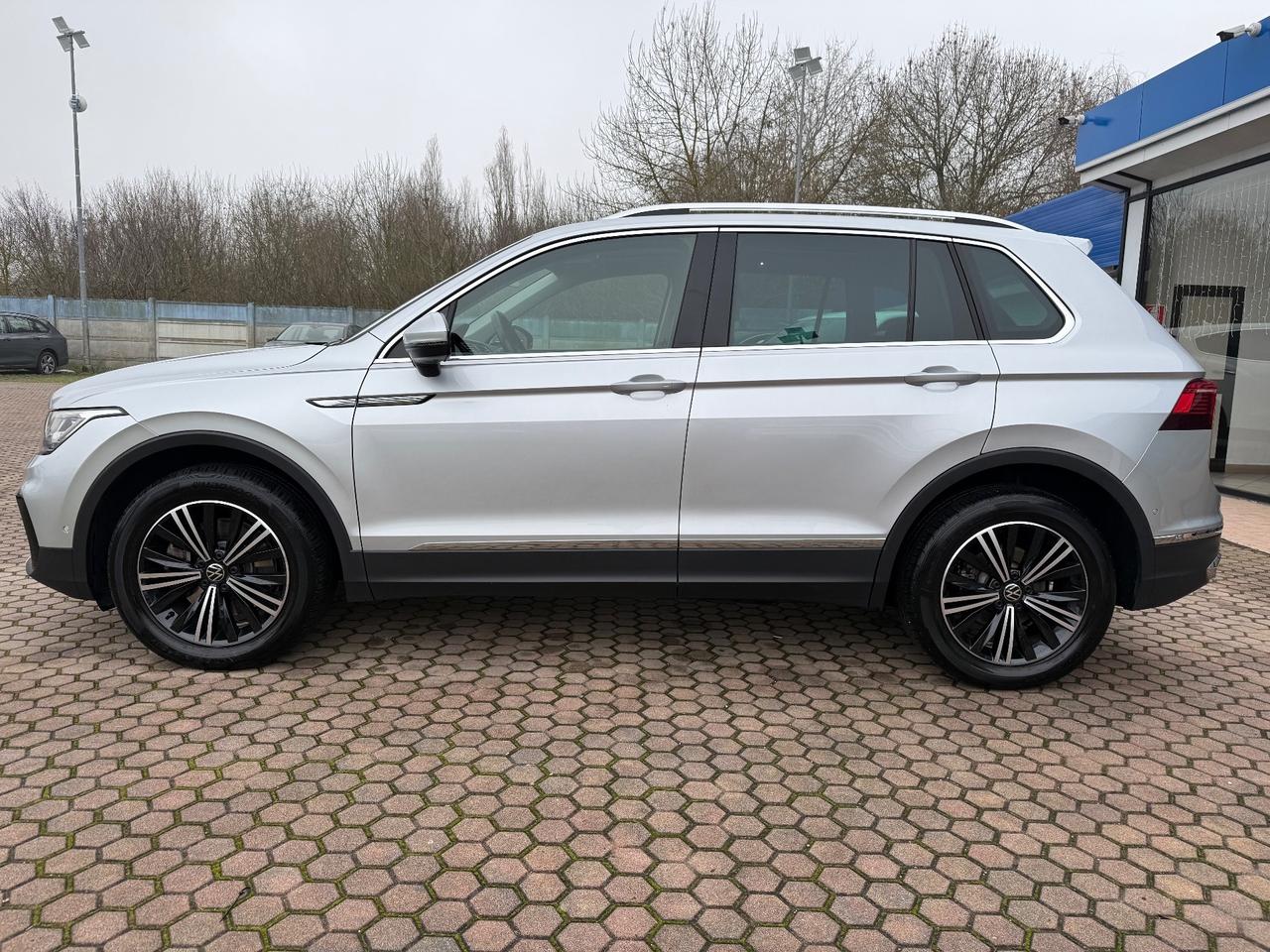 Volkswagen Tiguan 2.0 TDI 200 CV SCR DSG 4MOTION Elegance