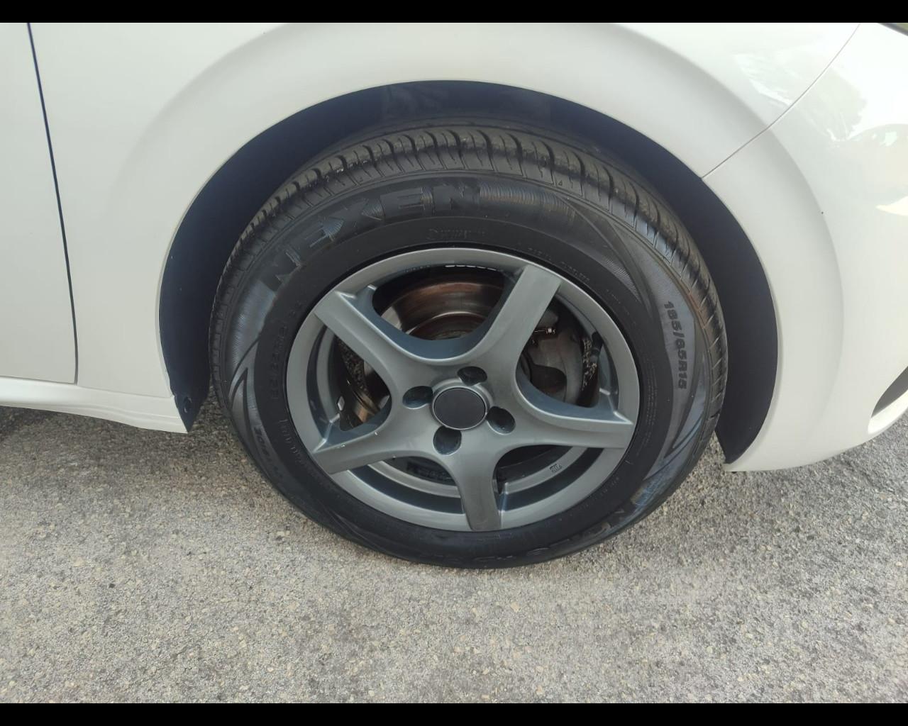 PEUGEOT PureTech 82 5 porte Allure