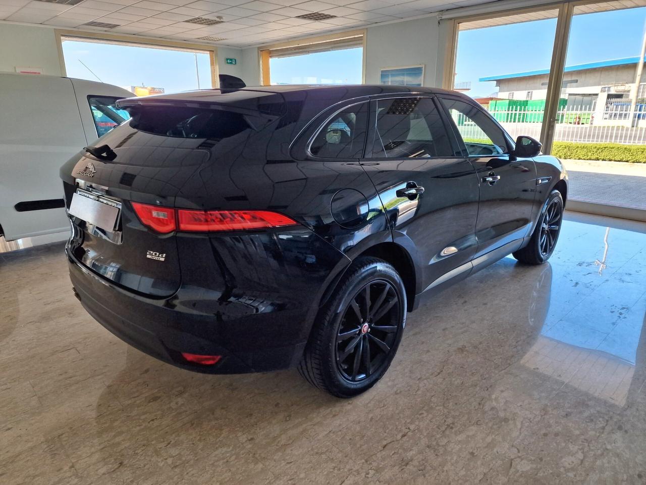 Jaguar F-Pace 2.0 D 180 CV 4x4
