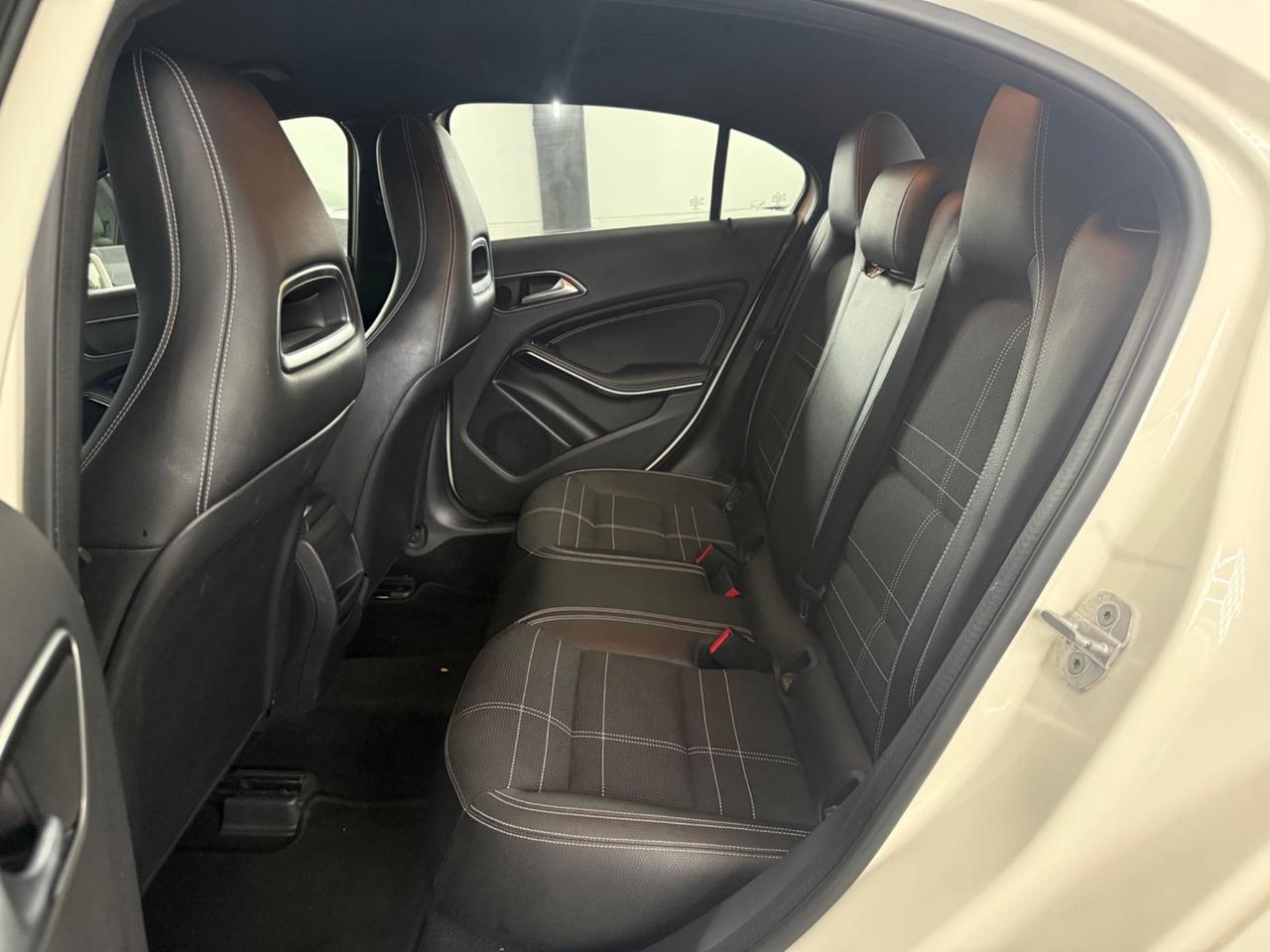Mercedes-benz A 180 d Premium