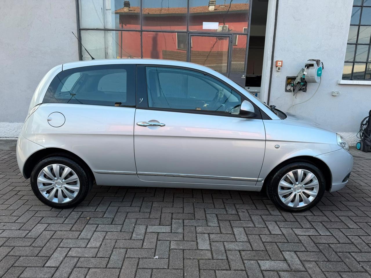 Lancia Ypsilon 1.2 Argento