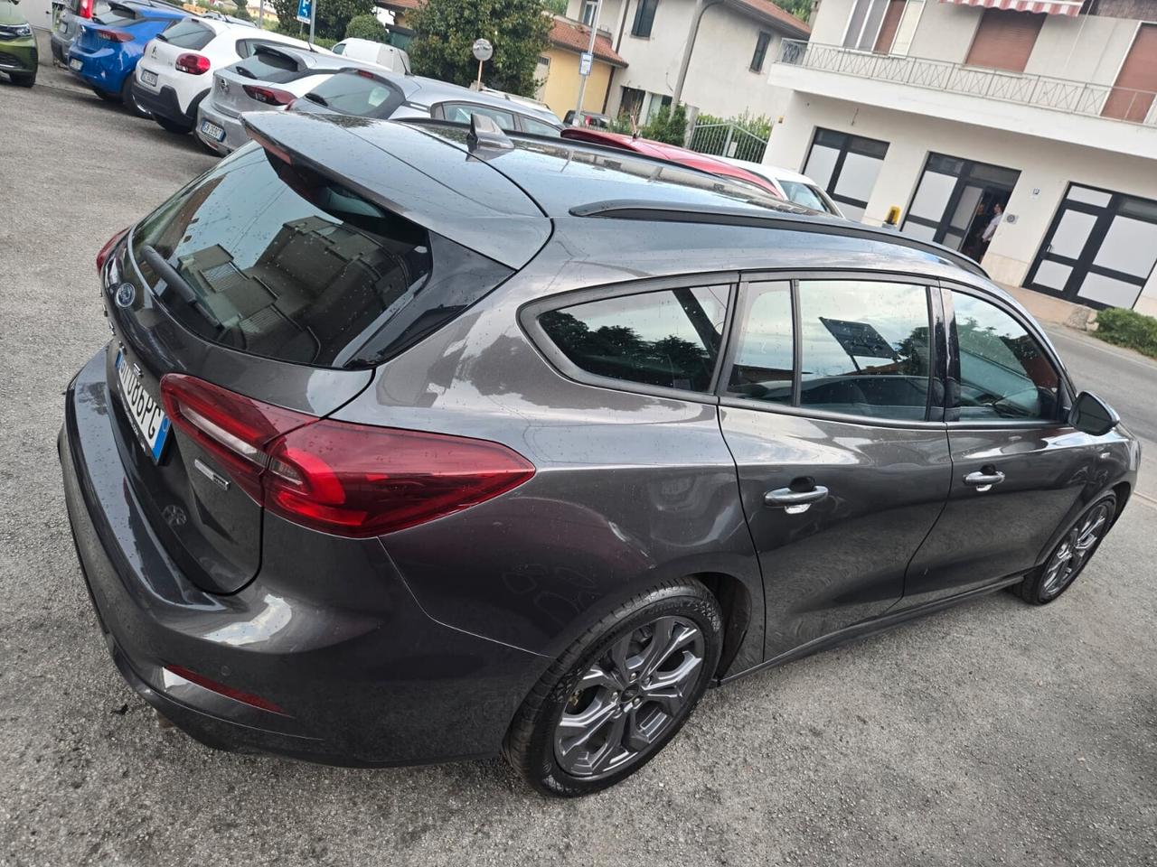 FORD FOCUS SW 1.0 ST-LINE EDITION 125 cv HYBRID IVA DETRAIBILE -PROMO LUGLIO GA FIN&SAFE-