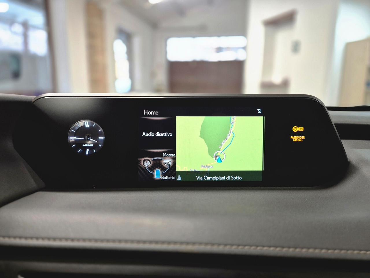 Lexus UX Hybrid Business