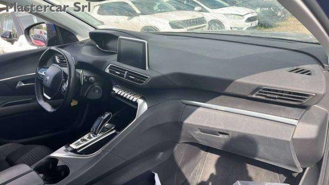 PEUGEOT 3008 3008 AUTOM 1.5 bluehdi Business s TG : GC806FJ