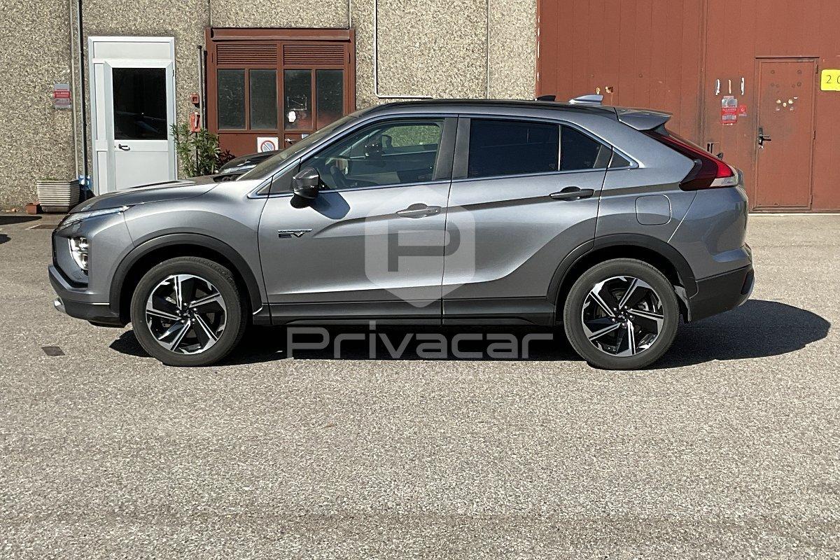 MITSUBISHI Eclipse Cross 2.4 MIVEC 4WD PHEV Instyle SDA Pack 0