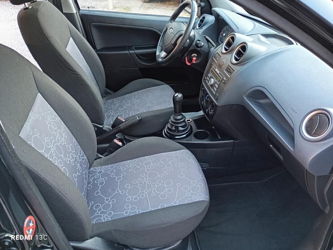 Ford Fiesta 1.2 PARI AL NUOVO 12 MESI DI GARANZIA