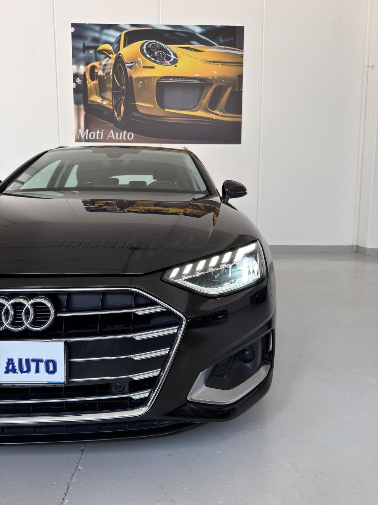Audi A4 Avant 40 TDI quattro S tronic Business Advanced