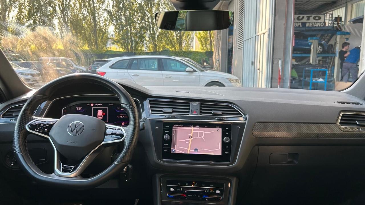 Volkswagen Tiguan 2.0 tdi R-Line 150cv dsg - FULL OPTIONAL