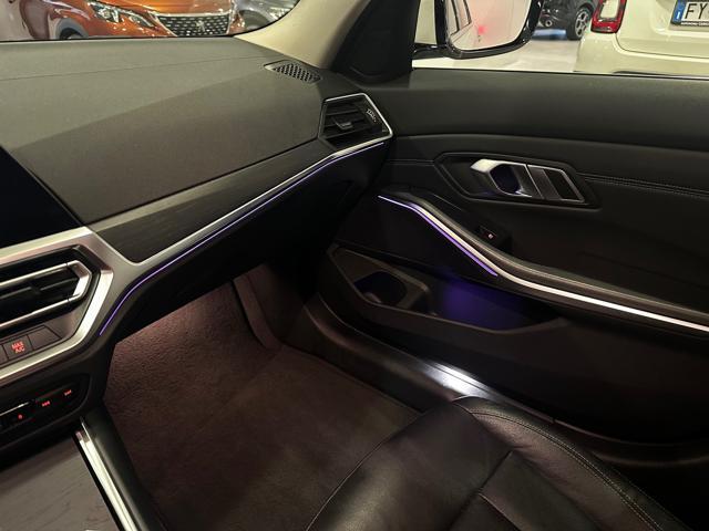 BMW 318 d 48V Touring Luxury