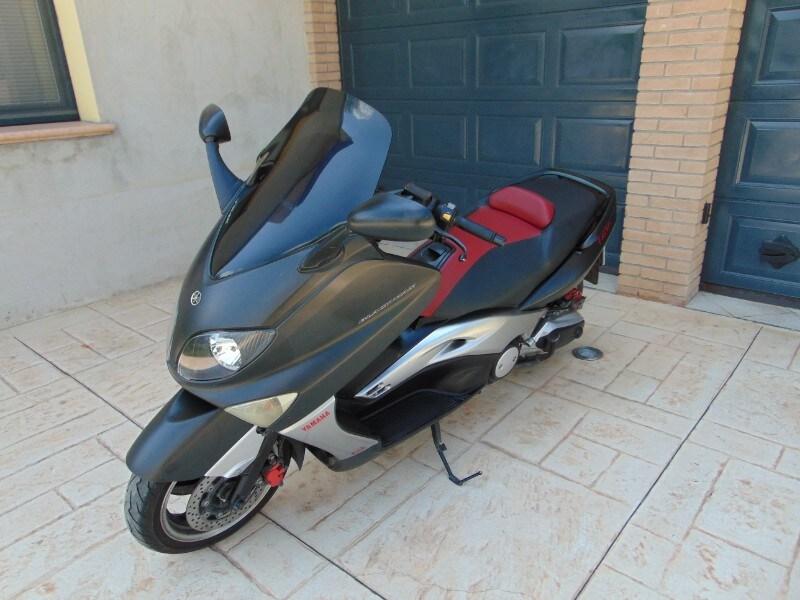 Yamaha T Max