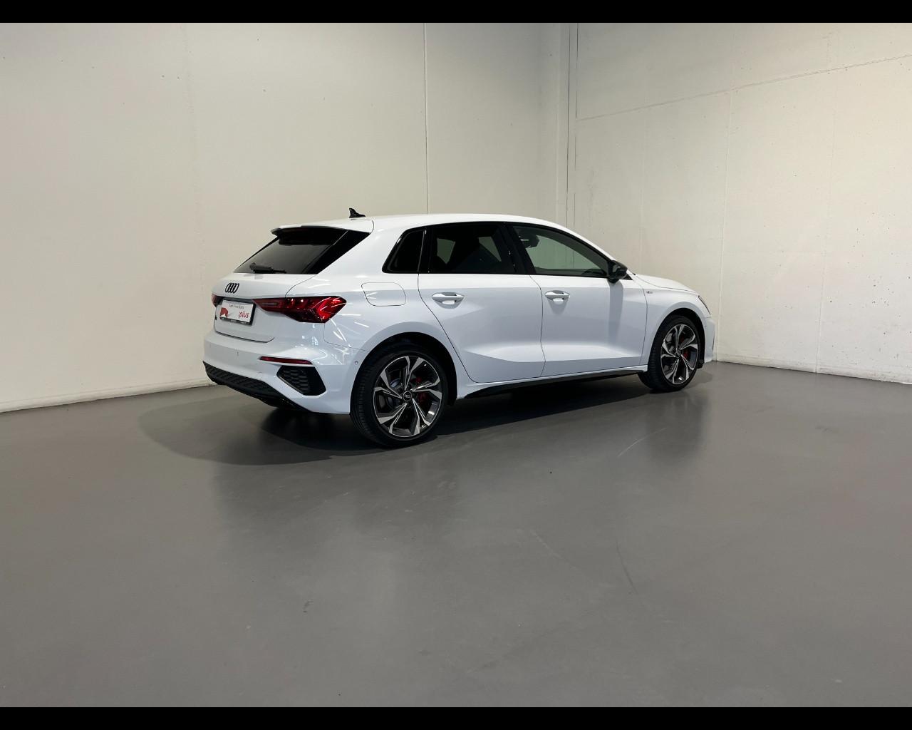 AUDI A3 SPORTBACK 45 TFSIe S-TRONIC S-LINE EDITION