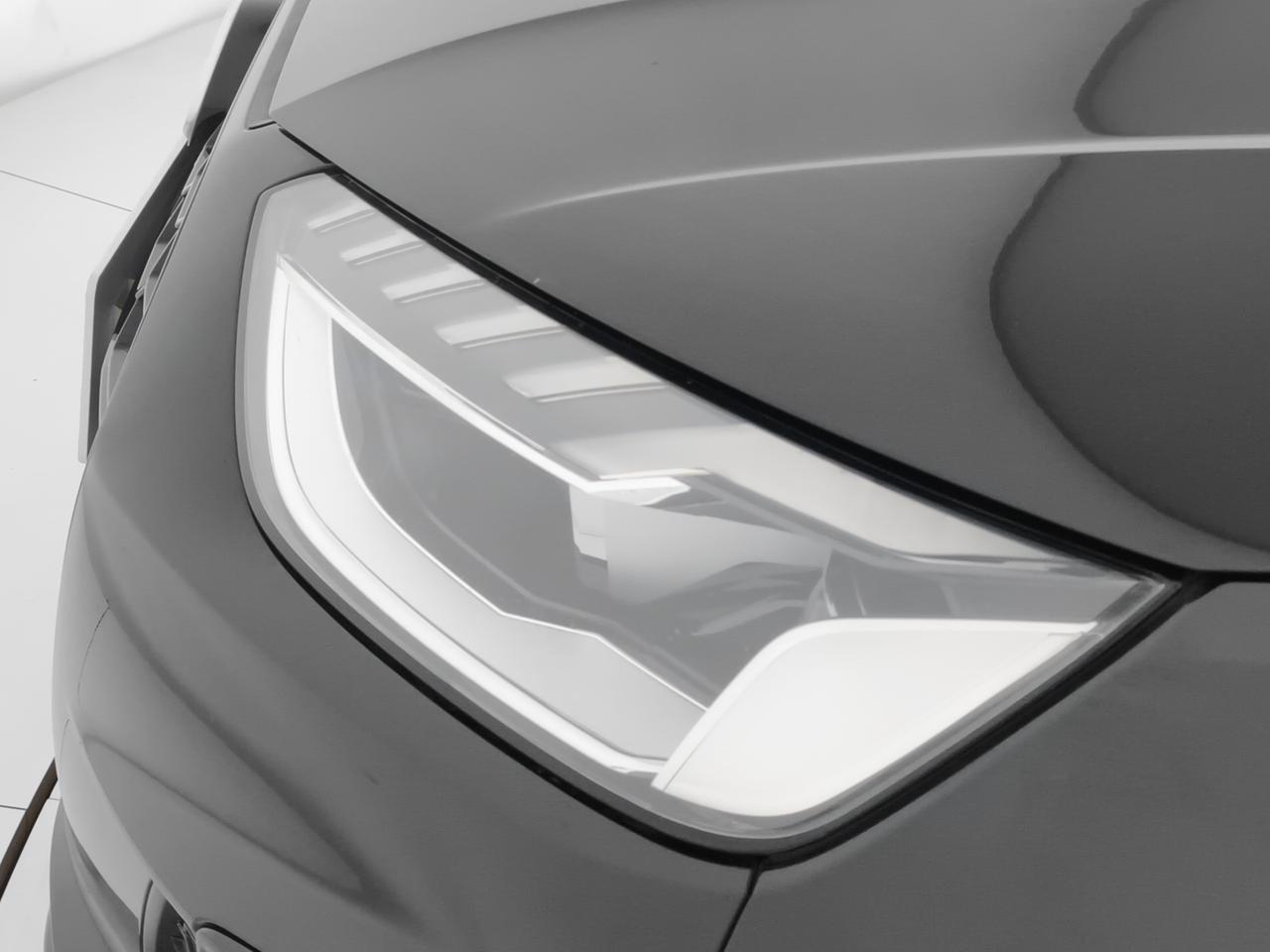 Audi A4 Avant 40 2.0 tdi mhev S line edition 204cv