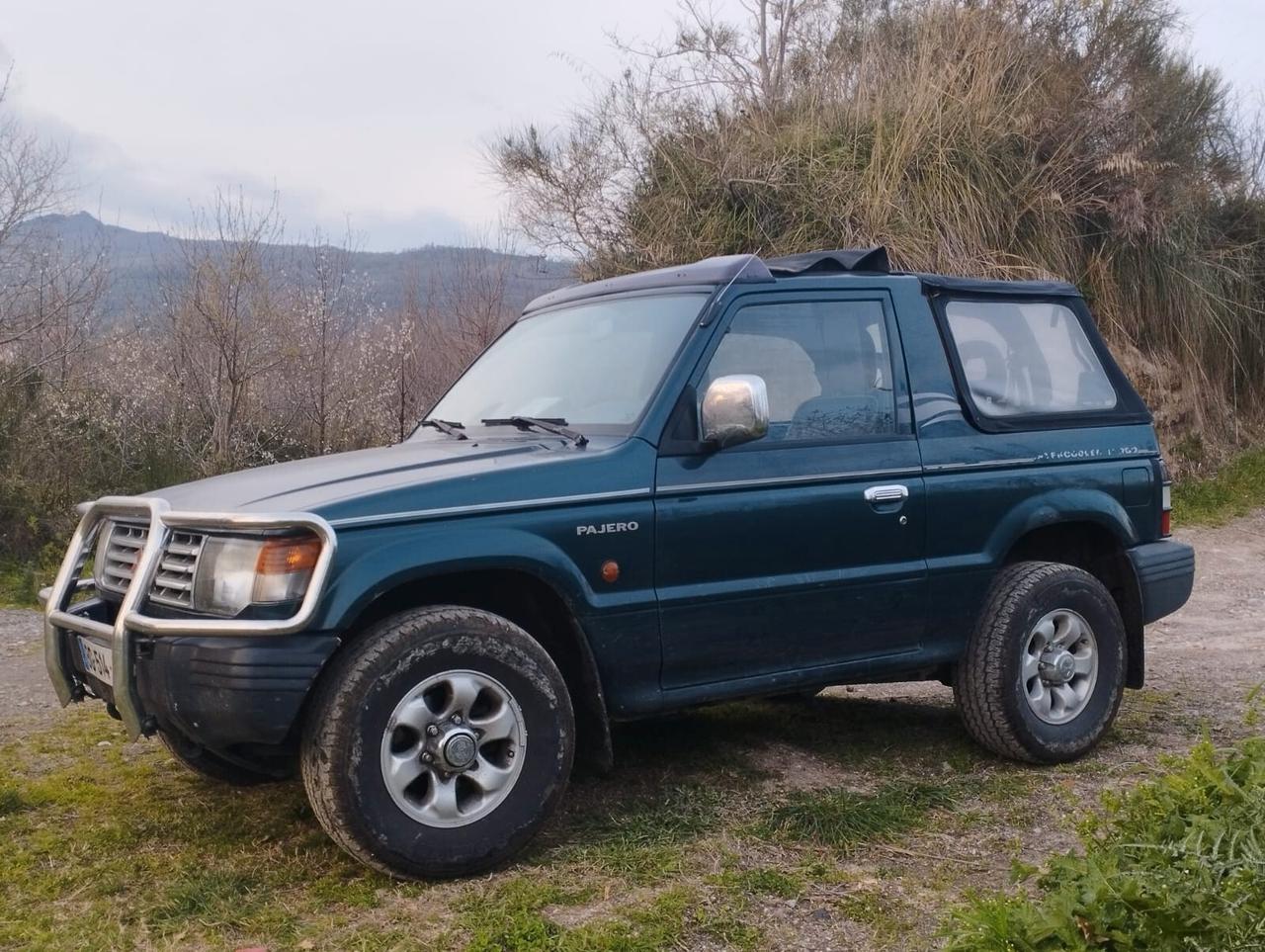 Mitsubishi Pajero Canvas Top vettura con certificazione ASI