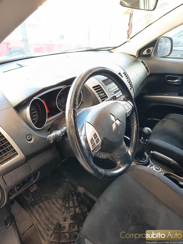 MITSUBISHI Outlander 2.0 DI-D Invite DPF