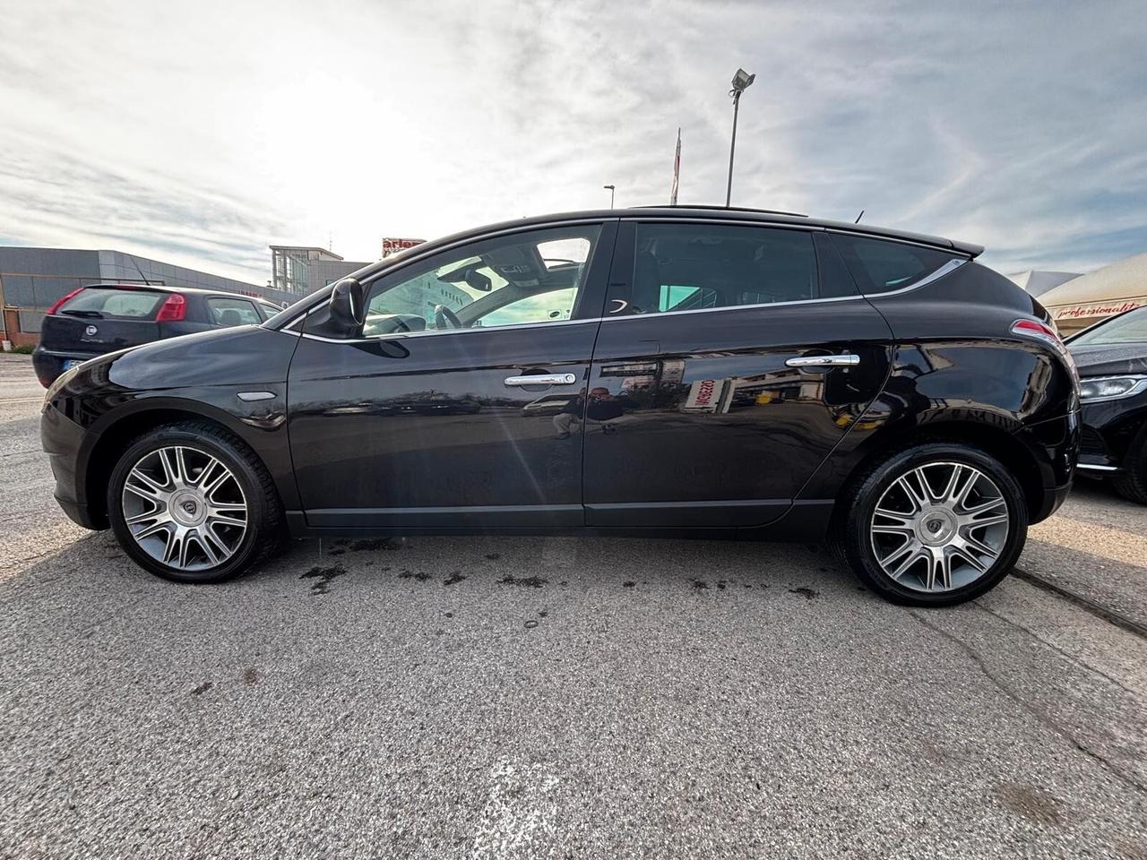 Lancia Delta 1.6 MJT DPF Selectronic Platinum