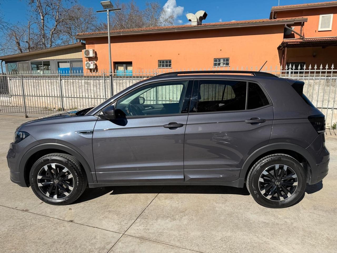 Volkswagen T-Cross 1.0 TSI R-Line
