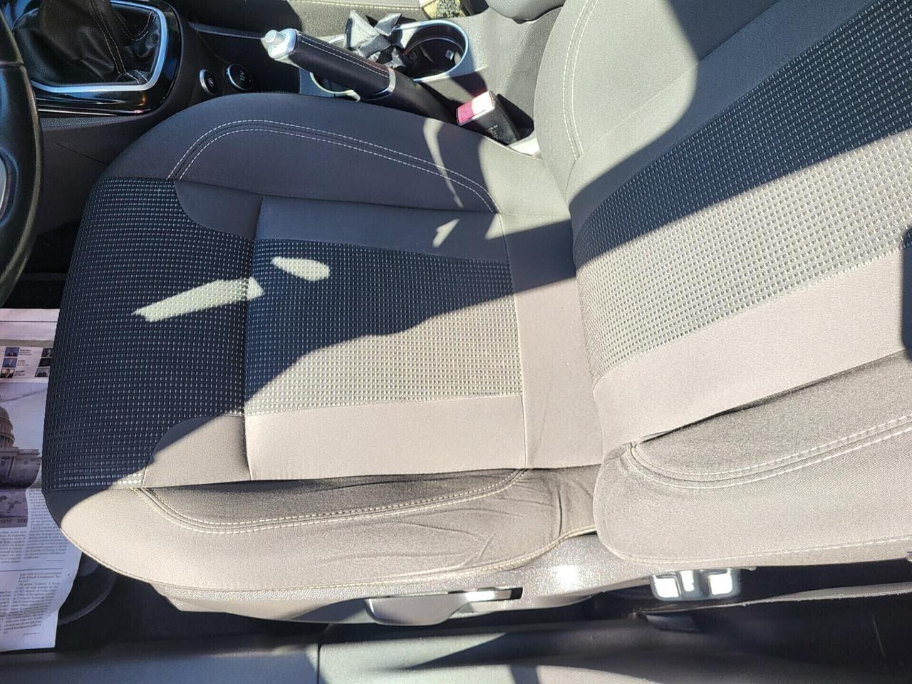 Ford FIESTA 1.4 GPL-UNICO PROPR-NAVI-3 REVISIONI