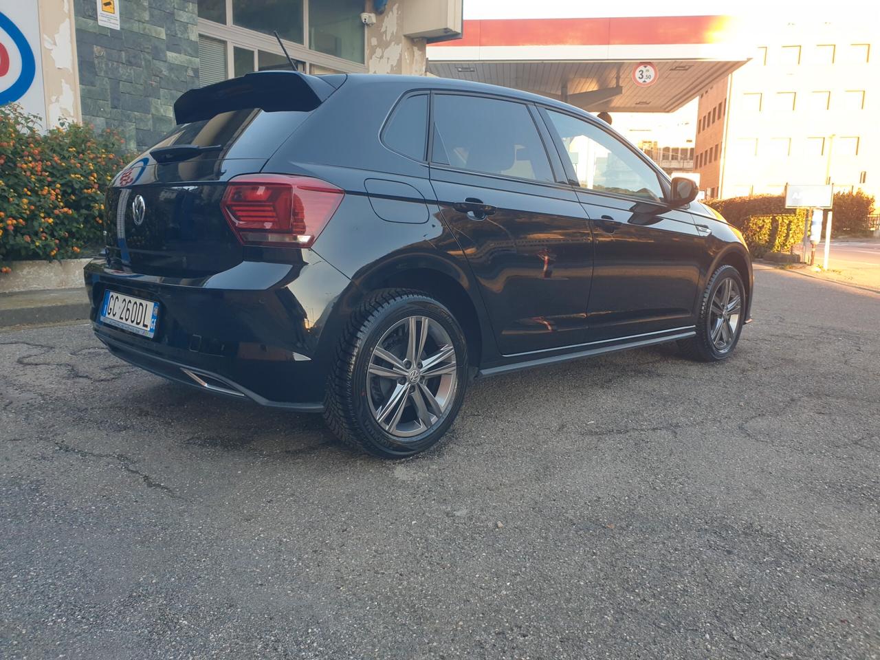 Volkswagen Polo 1.0 TSI 5p. r line