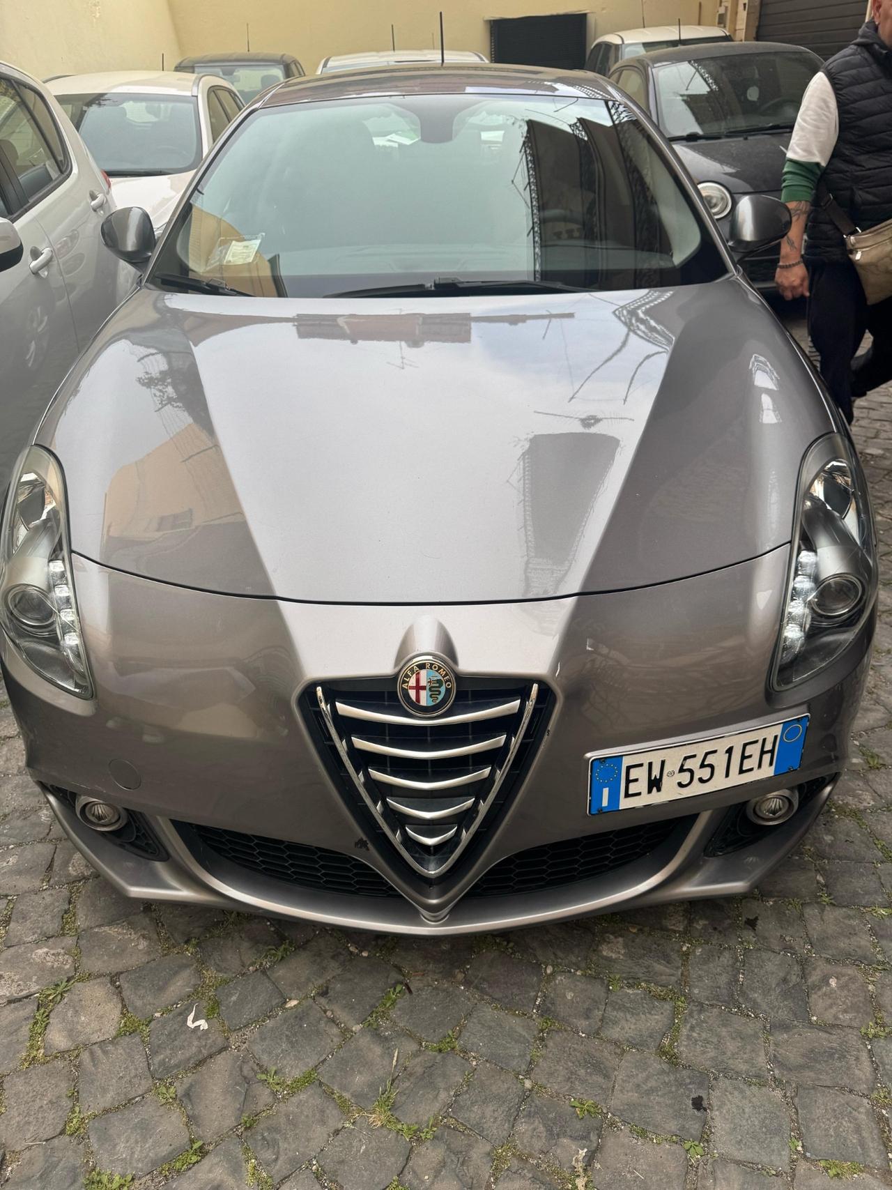 Alfa Romeo Giulietta 1.6 JTDm-2 105 CV Distinctive
