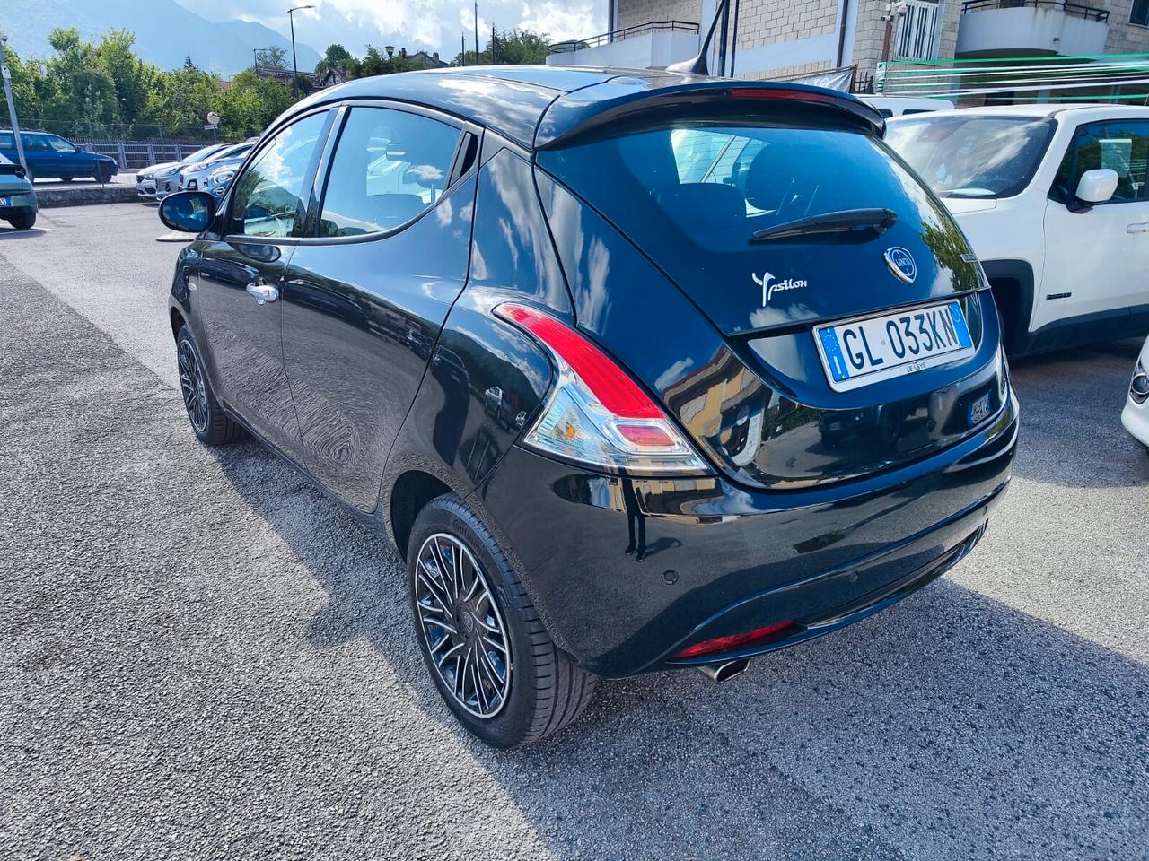 Lancia Ypsilon 1.0 FireFly 5 porte S&S Hybrid Gold