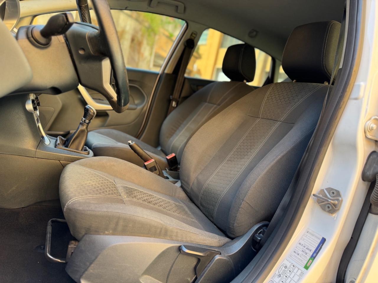 FORD FIESTA 1.2 BENZINA 5.P TITANIUM GARANZIA 12 MESI