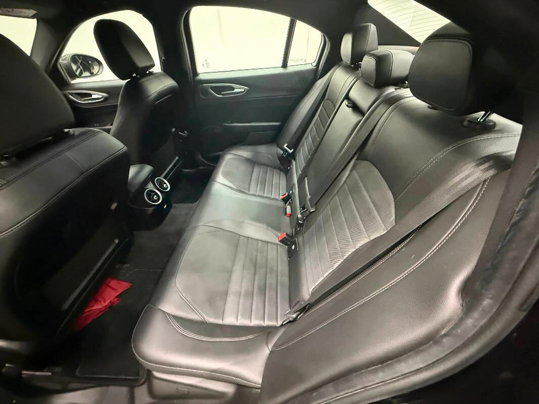 Alfa Romeo Giulia Alfa Romeo Giulia 2.2 Turbodiesel B-Tech 190 CV Automatica – 2019 FINANZIABILE