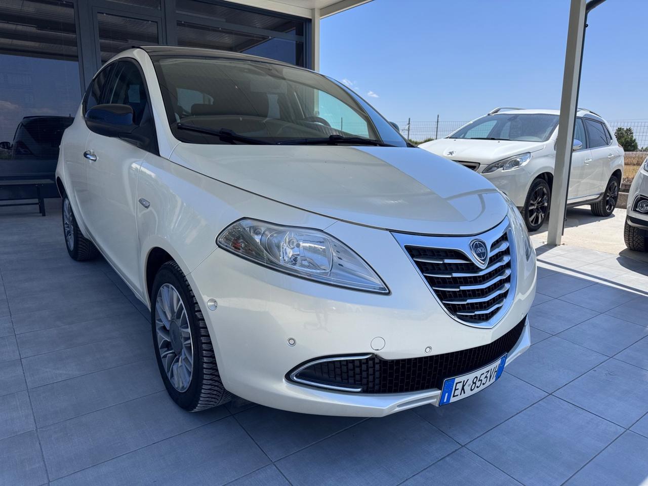 Lancia Ypsilon 1.3 MJT 16V TETTO Platinum