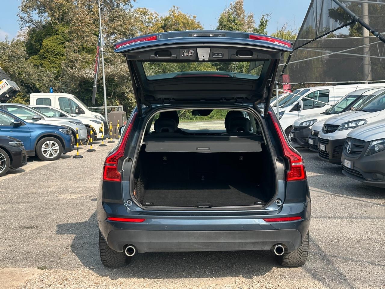 Volvo XC 60 B4 (d) AWD Geartronic Momentum Pro