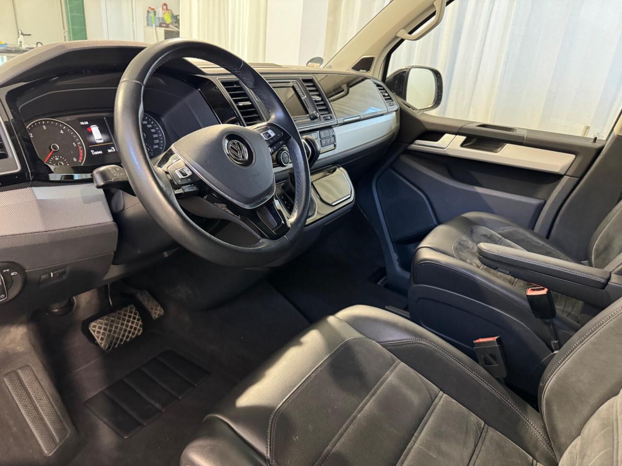 Volkswagen Multivan 2.0 TDI 204CV 4Motion DSG Highline - BULLI - FULL