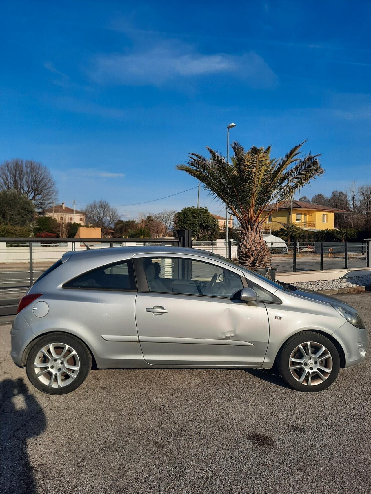 Opel Corsa 1.3 CDTI 90CV 3 porte OK NEOPATENTATI