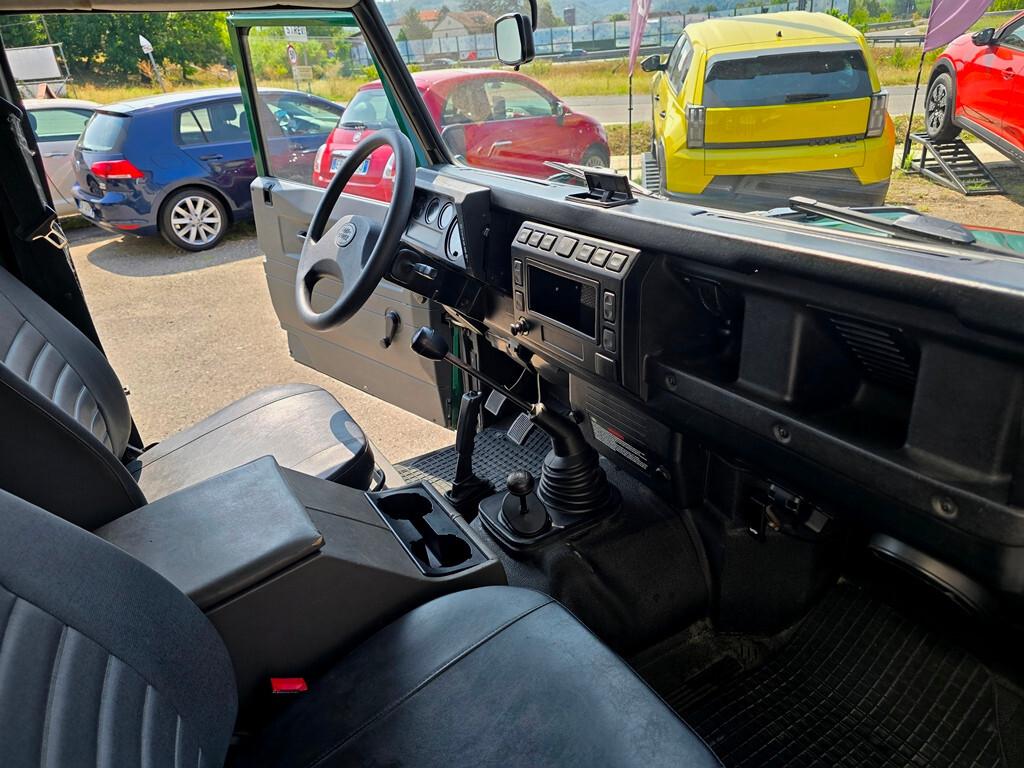 Land Rover Defender 110 TD5 CREW CAB "E"