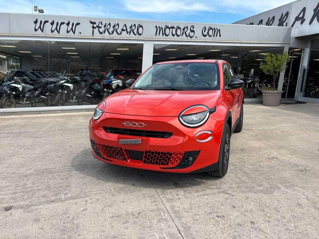 Fiat 600 Hybrid 110 CV DCT MHEV Icon KM 0 IVA ESPOSTA Tua a solo 209 Euro al mese